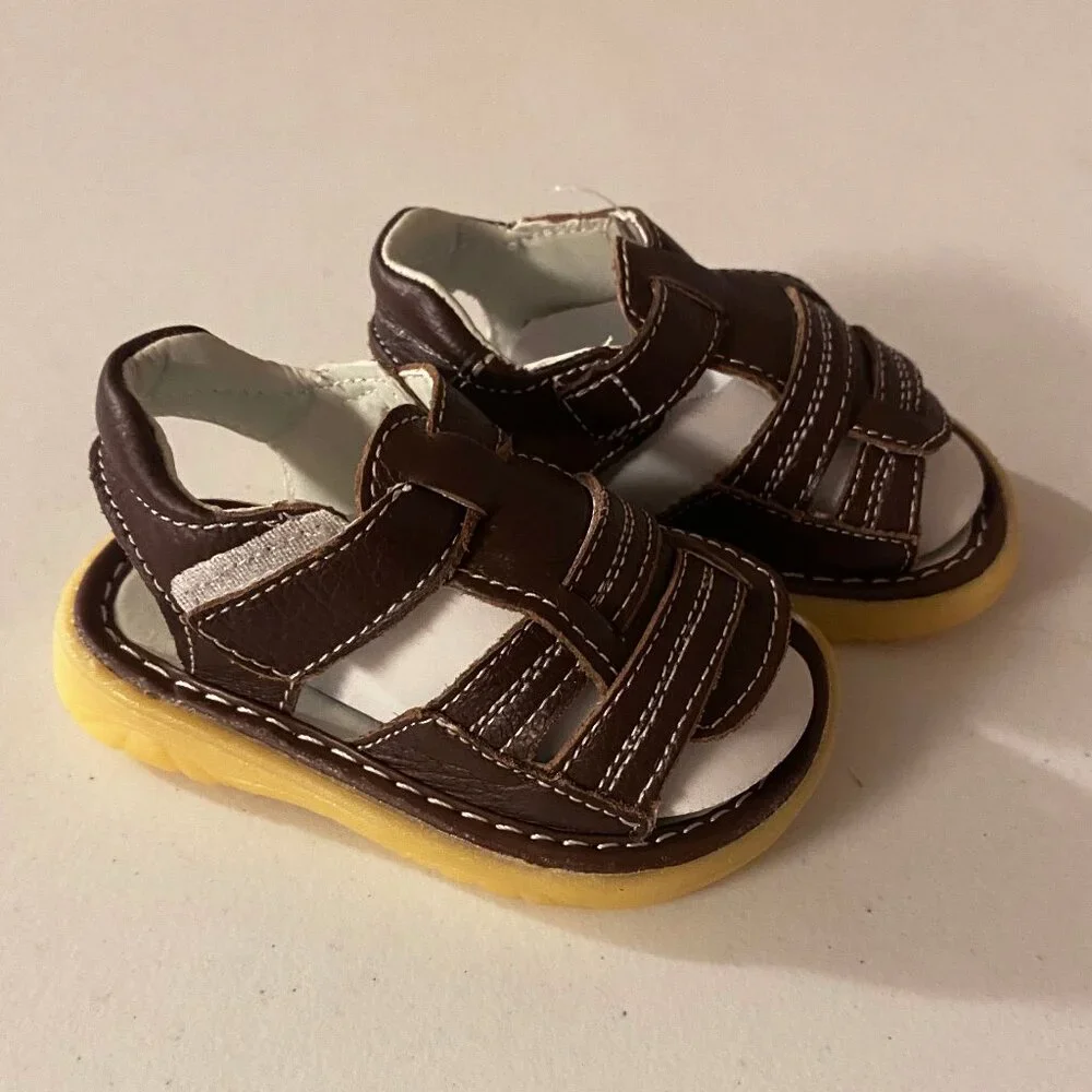 Toot Skooters Inc. Baby Boy Brown Sandals Size 4
